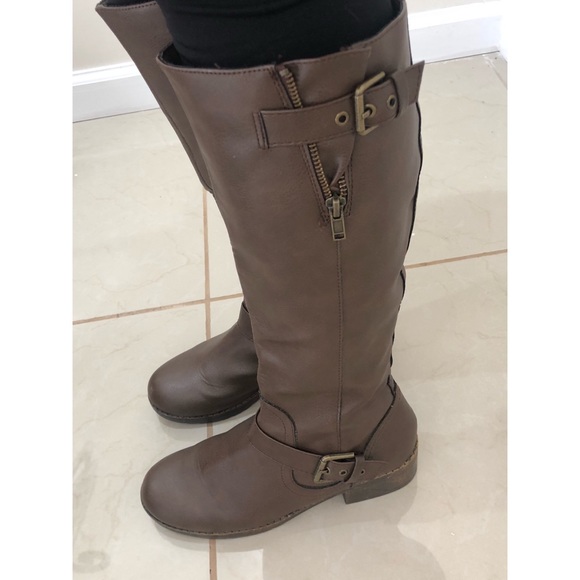 SO Shoes - SO by Kohl’s Rustic Buckle Brown Boot Size 8